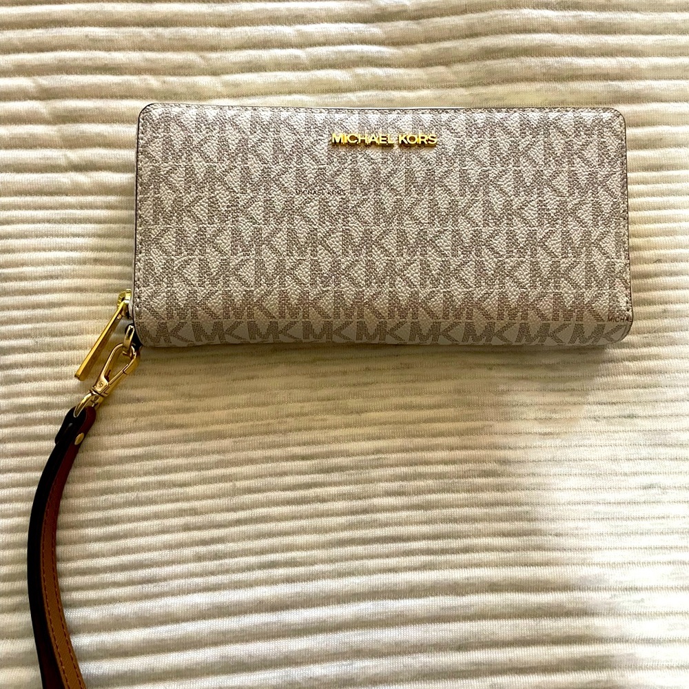 Michael Kors wallet